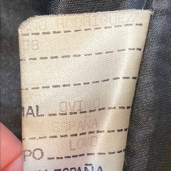 VNTG Black Leather Jacket with Oversized Fit and Lapel Design - Picture 9 of 11